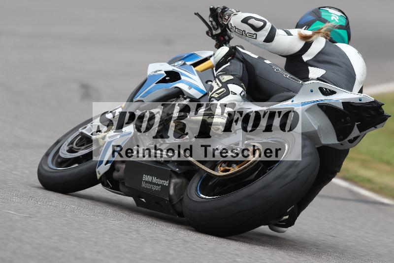 Archiv-2022/13 25.04.2022 Plüss Moto Sport ADR/Freies Fahren/4